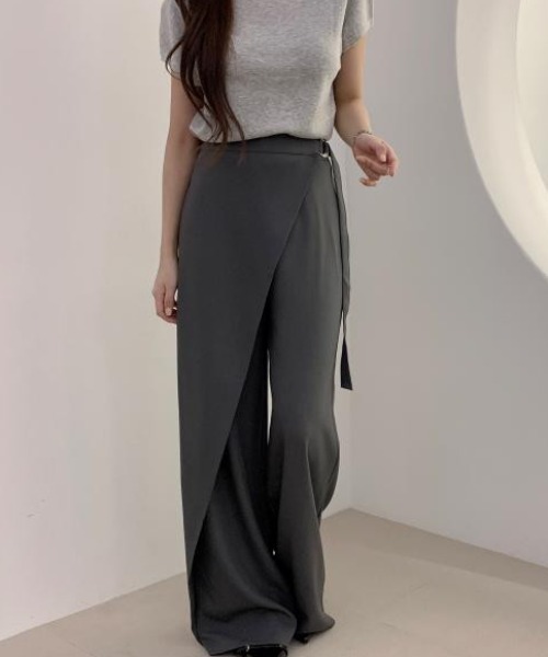 FAVORITO（ファヴォリート）の「ワイドスラックス（その他パンツ・レディース・カーキ/ダークグレー・F）」の6枚目の写真