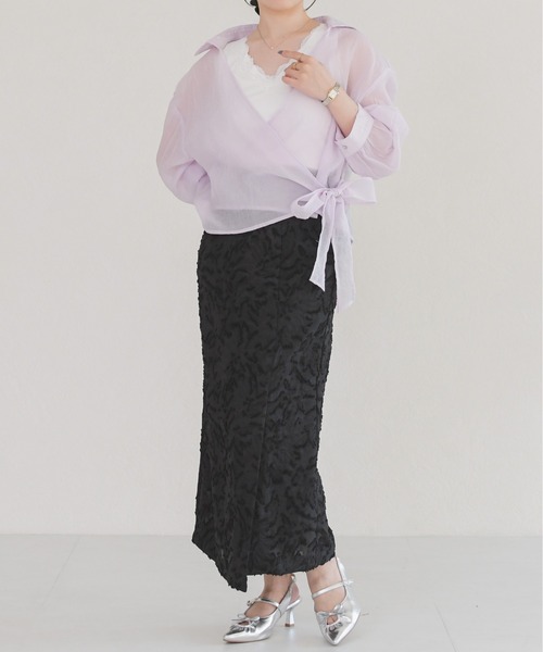 MISCH MASCH(ミッシュマッシュ)の「2026春夏新作 シアーカシュクールブラウス(シャツ/ブラウス・レディース・パープル/ホワイト・フリ-)」の20枚目の写真