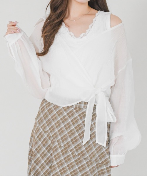 MISCH MASCH(ミッシュマッシュ)の「2026春夏新作 シアーカシュクールブラウス(シャツ/ブラウス・レディース・パープル/ホワイト・フリ-)」の5枚目の写真