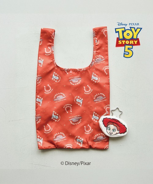 archives(アルシーヴ)の「【TOY STORY】ジェシー/チャームエコバッグ(Tシャツ/カットソー・レディース・レッド・FREE)」の1枚目の写真