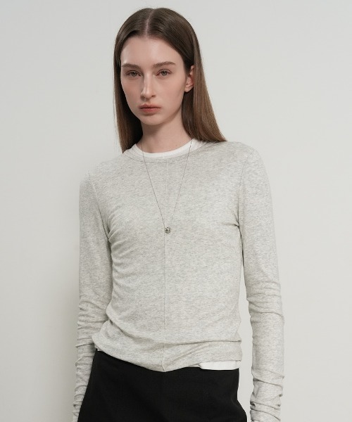 GENERAL IDEA(ジェネラルアイデア)の「GENERAL IDEA/ジェネラルアイディア ENCEL ROUND NECK PINTUCK T-SHIRTS テンセルラウンドネックピンタックTシャツ シアー シンプル 無地 スリムフィット タイト レディース 秋 秋服 2026年秋冬(Tシャツ/カットソー・レディース・グリーン/ライトグレー/ネイビー・S/M/L/XL)」の2枚目の写真