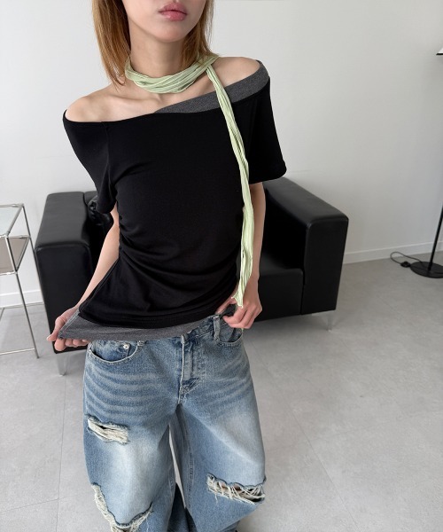 4INT.(フォイント)の「アシメ 配色 サイド シャーリング 半袖 Tシャツ(Tシャツ/カットソー・レディース・アクア/チャコール/グレー/ブラック・FREE)」の13枚目の写真