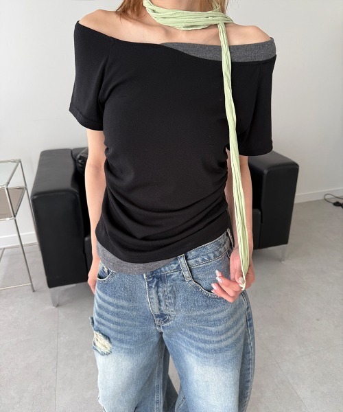 4INT.(フォイント)の「アシメ 配色 サイド シャーリング 半袖 Tシャツ(Tシャツ/カットソー・レディース・アクア/チャコール/グレー/ブラック・FREE)」の14枚目の写真
