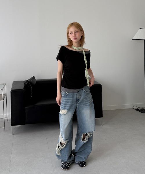 4INT.(フォイント)の「アシメ 配色 サイド シャーリング 半袖 Tシャツ(Tシャツ/カットソー・レディース・アクア/チャコール/グレー/ブラック・FREE)」の7枚目の写真