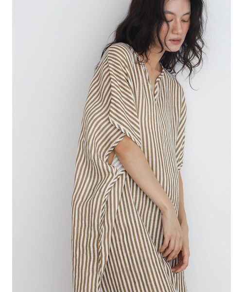 FIKA.(フィーカ)の「Striped skipper onepiece(ワンピース・レディース・グリーン系その他3/ベージュ/ホワイト/パープル系その他・MEDIUM)」の2枚目の写真