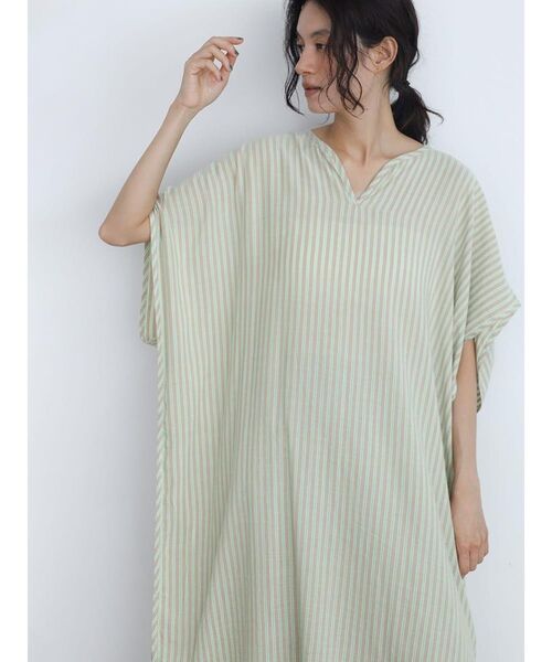 FIKA.(フィーカ)の「Striped skipper onepiece(ワンピース・レディース・グリーン系その他3/ベージュ/ホワイト/パープル系その他・MEDIUM)」の6枚目の写真