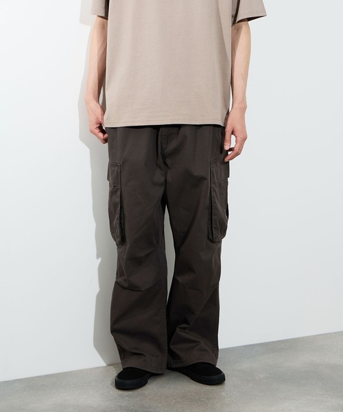 NAVY(ネイビー)の「【NAVY/ネイビー】 3Dワイドツイルカーゴパンツ(カーゴパンツ・メンズ・ブラック/チャコール/オリーブ・XL/L/M/S)」の2枚目の写真