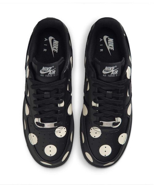 NIKE(ナイキ)の「ナイキ エア フォース 1 '07 ウィメンズシューズ / Nike Air Force 1 '07 Women's Shoes IR8647-001 Black(スニーカー・レディース・ブラック・23.5/23/22.5/25.5/25/24.5/24/26/22)」の9枚目の写真