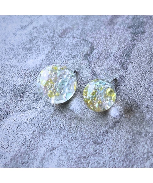 tone(トーン)の「【Willija】金属アレルギー対応《π》一点物球体アートピアス(MA)(ピアス(両耳用)・レディース・ブルー/ピンク/ブルー系3/ホワイト/ブルー系2/ピンク系3/ピンク系4/ピンク系2・FREE)」の18枚目の写真