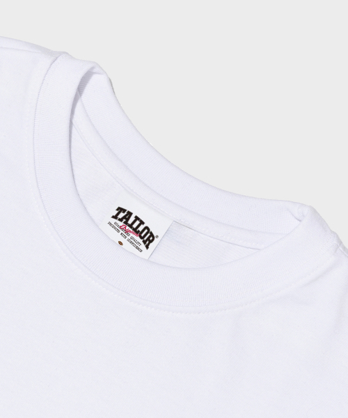 TAILOR STUDIO(テーラースタジオ)の「テイラー ヴィンテージ クレスト 半袖Tシャツ (ホワイト)(Tシャツ/カットソー・レディース・その他・SMALL/MEDIUM/LARGE/X-LARGE/2XL)」の3枚目の写真
