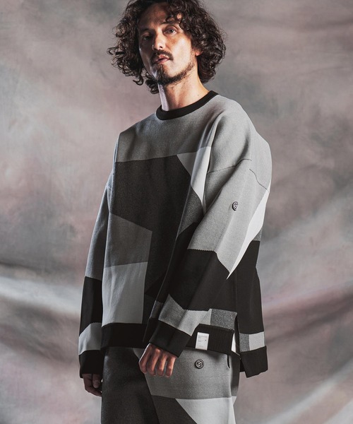 ANGENEHM（アンゲネーム）の「mn3293-Panel Jacquard Airy Knit Long-Sleeve Crew ニット(AG07-026acg)（ニット/セーター・メンズ・ネイビー/ダークカーキ/ブラック/ミックスグレー・S/M/L）」の18枚目の写真