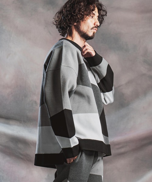 ANGENEHM（アンゲネーム）の「mn3293-Panel Jacquard Airy Knit Long-Sleeve Crew ニット(AG07-026acg)（ニット/セーター・メンズ・ネイビー/ダークカーキ/ブラック/ミックスグレー・S/M/L）」の19枚目の写真