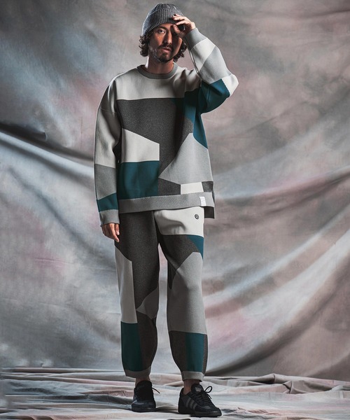 ANGENEHM（アンゲネーム）の「mn3293-Panel Jacquard Airy Knit Long-Sleeve Crew ニット(AG07-026acg)（ニット/セーター・メンズ・ネイビー/ダークカーキ/ブラック/ミックスグレー・S/M/L）」の9枚目の写真