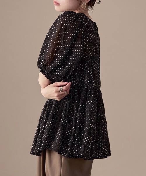Fashion Letter(ファッションレター)の「シアードット パフスリーブブラウス(シャツ/ブラウス・レディース・アイボリー/ブラック・M)」の6枚目の写真