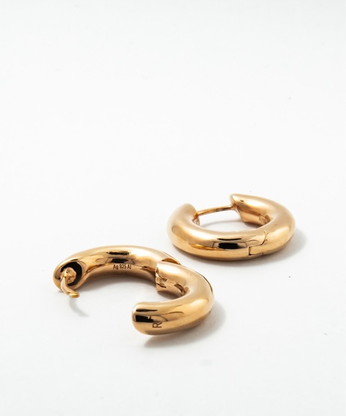 ANNIKA INEZ（アニカイネズ）の「【ANNIKA INEZ】ラージフープピアス　E1005 LRG Wide Oblique Hoops, Lrg（ピアス（両耳用）・レディース・ゴールド・FREE）」の2枚目の写真