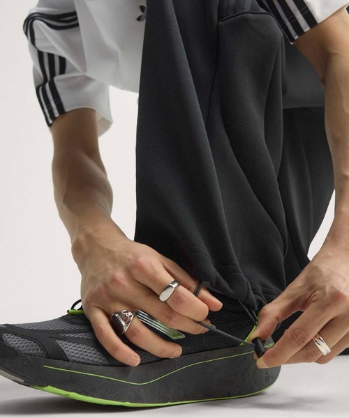 adidas（アディダス）の「スペーサー チームガイスト 26 カットライン オープン ヘムパンツ / アディダスオリジナルス adidas Originals（スウェットパンツ・メンズ・ブラック・XX-LARGE/3XL/LARGE/MEDIUM/SMALL/X-LARGE/X-SMALL）」の3枚目の写真