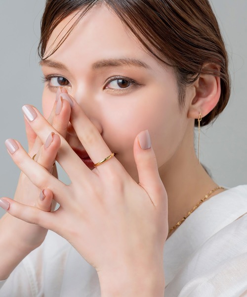 Cream dot.（クリームドット）の「【サージカルステンレス】色褪せない輝き、2mm幅のステンレス製ペアリング（リング・レディース・シルバー/ピンクゴールド/ゴールド・21号/5号/19号/13号/15号/11号/17号/7号）」の3枚目の写真