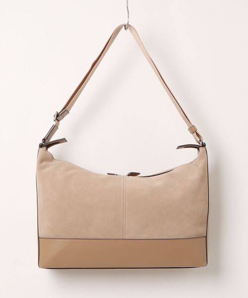 MICHAEL KORS(マイケルコース)の「COOPER LG SOFT CRESCENT MSGR(ショルダーバッグ・メンズ・キャメル・FREE)」の2枚目の写真