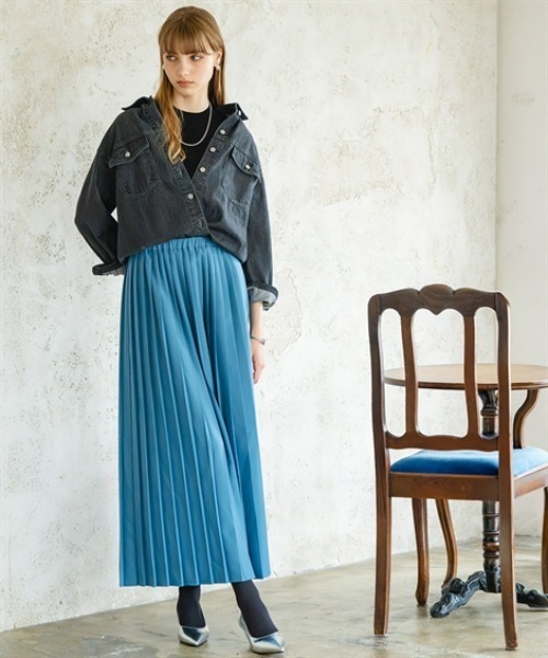 Maison INNESS(メゾンアイネス)の「ボリュームワイドプリーツスカート(防しわ・UVカット)<大きいサイズ有>(スカート・レディース・ブルー/グレー・5L/4L/3L/LL/L/M/S)」の9枚目の写真