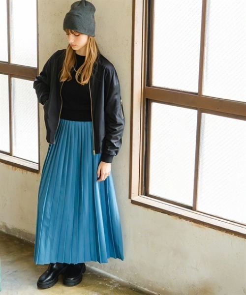 Maison INNESS(メゾンアイネス)の「ボリュームワイドプリーツスカート(防しわ・UVカット)<大きいサイズ有>(スカート・レディース・ブルー/グレー・5L/4L/3L/LL/L/M/S)」の13枚目の写真