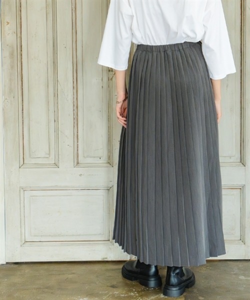 Maison INNESS(メゾンアイネス)の「ボリュームワイドプリーツスカート(防しわ・UVカット)<大きいサイズ有>(スカート・レディース・ブルー/グレー・5L/4L/3L/LL/L/M/S)」の16枚目の写真