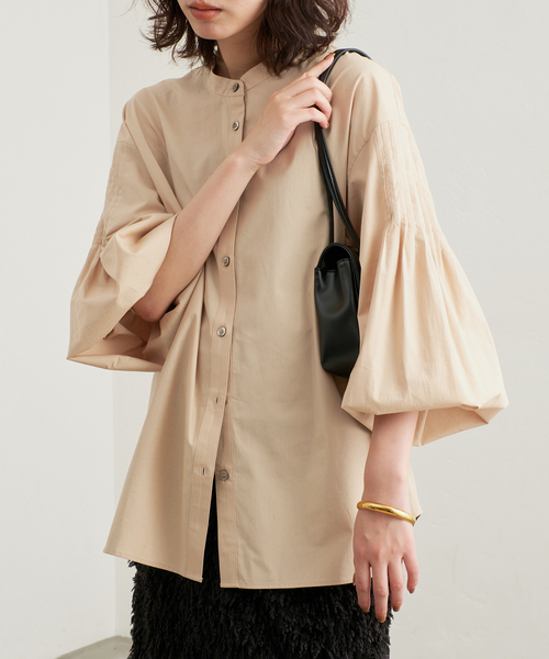 SLOBE IENA(スローブイエナ)の「《WEB限定カラーあり/追加》ピンタックバルーンスリーブブラウス(シャツ/ブラウス・レディース・ベージュ/ホワイト/ブルー/ブラック系その他・FREE)」の3枚目の写真