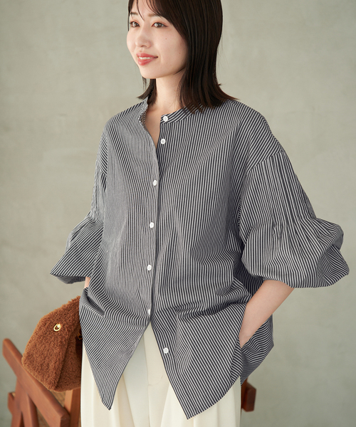 SLOBE IENA(スローブイエナ)の「《WEB限定カラーあり/追加》ピンタックバルーンスリーブブラウス(シャツ/ブラウス・レディース・ベージュ/ホワイト/ブルー/ブラック系その他・FREE)」の6枚目の写真