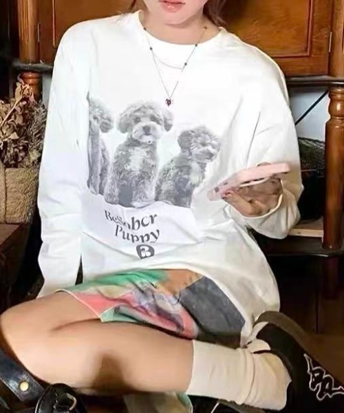 Vipoa(ヴィポア)の「DOGグラフィックロンTEE(Tシャツ/カットソー・レディース・ホワイト・FREE)」の3枚目の写真