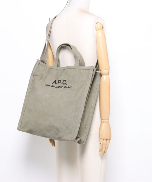 A.P.C.（アーペーセー）の「CABAS RECUPERATION（トートバッグ・メンズ・カーキ・ONESIZE）」の5枚目の写真