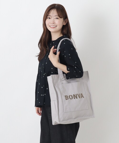one'sterrace(ワンズテラス)の「【A4可】SE ポケットスクエアロゴトート BONVA(トートバッグ・レディース・ブラック系8/グレー系4/ベージュ系8・99)」の16枚目の写真