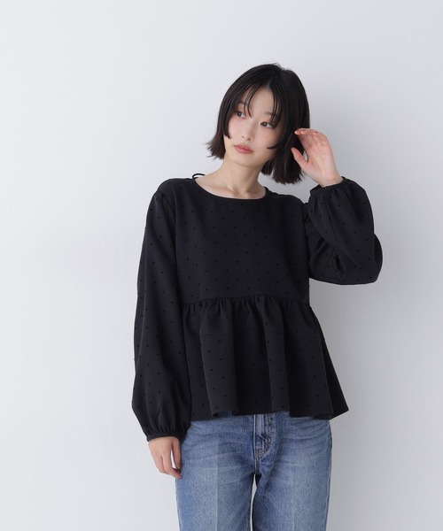 NATURAL BEAUTY BASIC(ナチュラルビューティーベーシック)の「フロッキードットブラウス(シャツ/ブラウス・レディース・ブラック系その他2/ホワイト系その他・MEDIUM/SMALL)」の22枚目の写真