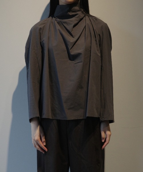 AMOMENTO（アモーメント）の「AMOMENTO COTTON SCARF TOP（その他トップス・レディース・ホワイト/グレー・0）」の2枚目の写真