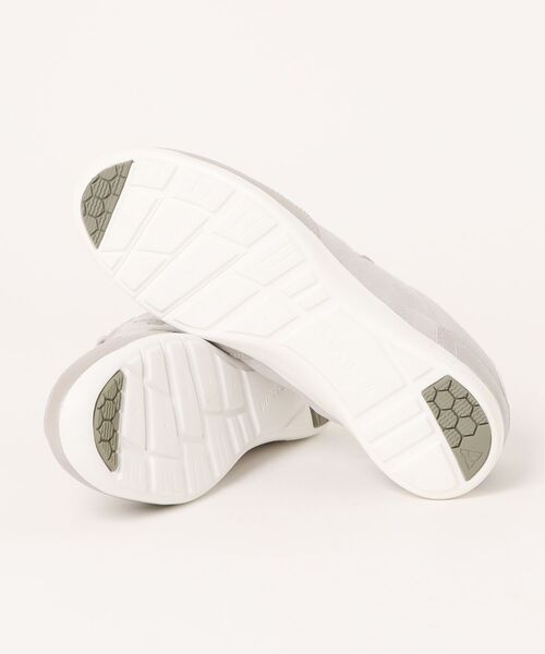 Riz raffinee（リズラフィーネ）の「【le coq sportif×Riz raffinee】【軽量】ベーシックスニーカー（スニーカー・レディース・ベージュ系その他7/トリコロール・23.5cm/22.5cm/24.5cm/23cm/25cm/24cm）」の4枚目の写真