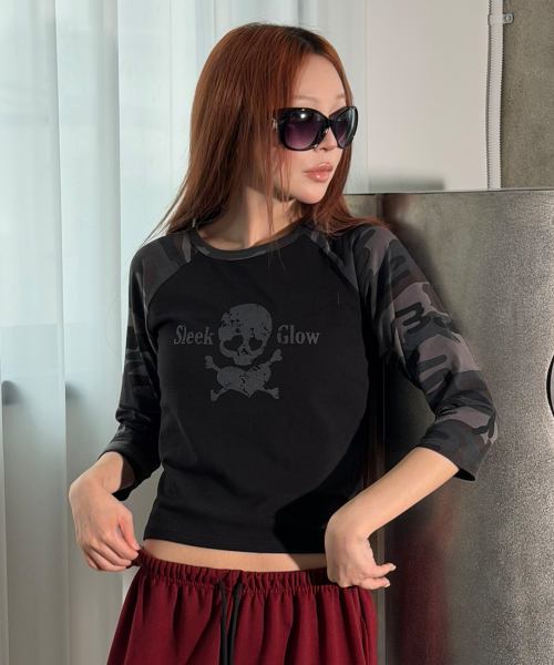 SLEEKGLOW（スリック グロウ）の「ヴィンテージスカルラグランTシャツ[ブラック]（Tシャツ/カットソー・レディース・その他・FREE）」の3枚目の写真