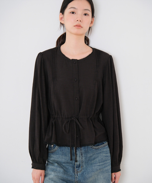 MOUI(モウイ)の「Latte blouse (BLACK)(シャツ/ブラウス・レディース・ブラック・FREE)」の1枚目の写真