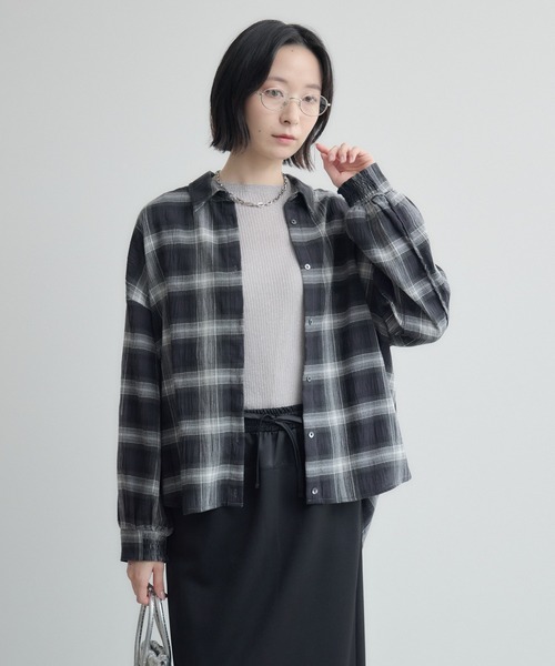 Paradise Picnic(パラダイスピクニック)の「後ろシャーリングチェックシャツ(シャツ/ブラウス・レディース・ブラウン/グレー・FREE)」の16枚目の写真