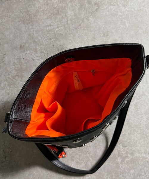 Cheek(チーク)の「【cheek/チーク】HeartCatchShoulder/ハートキャッチショルダー/C26007/ショルダーバッグ/ユニセックス【WEB限定】(トートバッグ・レディース・ブラック/シルバー/ゴールド・フリー)」の9枚目の写真