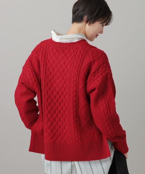 LAKOLE(ラコレ)の「<マシンウォッシャブル>ケーブルニットプルオーバー / 880939(ニット/セーター・レディース・ブラウン/レッド/キナリ/チャコール・FREE)」の5枚目の写真