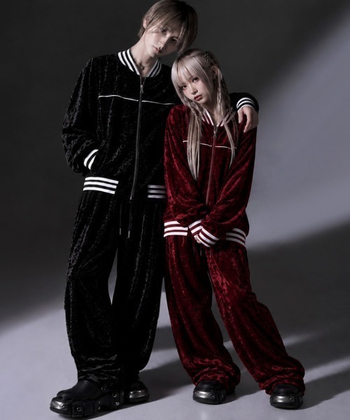 RUDOL(ルドル)の「『RUDOL/ルドル』クラッシュベロアワイドトラックパンツ(その他パンツ・メンズ・ブラウン/ボルドー/ブラック・L/M)」の5枚目の写真