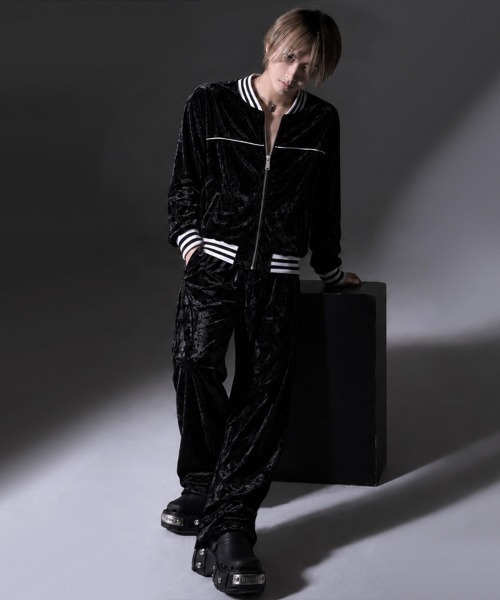 RUDOL(ルドル)の「『RUDOL/ルドル』クラッシュベロアワイドトラックパンツ(その他パンツ・メンズ・ブラウン/ボルドー/ブラック・L/M)」の6枚目の写真