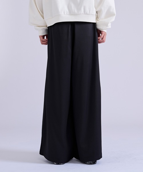 Ellno Loset(エルノロゼット)の「タックワイドパンツ(スラックス・メンズ・ブルーグリーン/ブラック系その他/ブラック・LARGE/MEDIUM/SMALL/X-SMALL)」の7枚目の写真