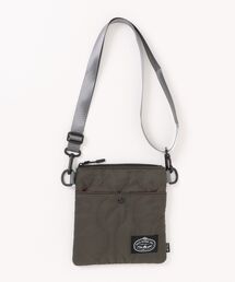 POLeR（ポーラー）の「POLeR/ポーラー　QUILTED SQUARE SACOCHE（ショルダーバッグ）」