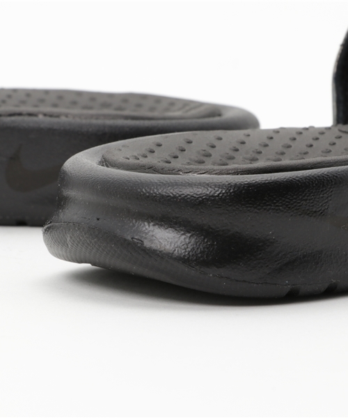 NIKE（ナイキ）の「NIKE サンダル（サンダル・レディース・シルバー・22/23）」の9枚目の写真