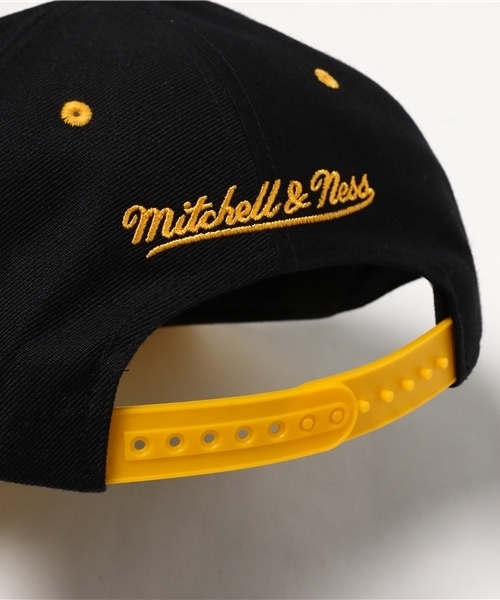 Mitchell&Ness（ミッチェル&ネス）の「MITCHELL&NESS SNAPBACK CAP NBA LOS ANGELES LAKERS SOLID VELOUR LOGO BLACK（キャップ・メンズ・ブラック・FREE）」の5枚目の写真