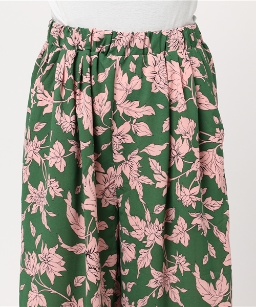 PUNYUS(プニュズ)の「リゾート柄ワイドパンツ(その他パンツ・レディース・イエロー/ブラック/グリーン・1/2/3/4)」の7枚目の写真