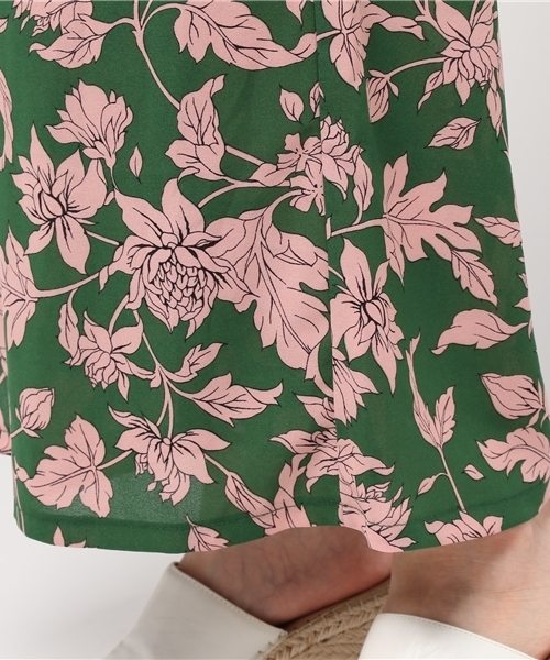 PUNYUS(プニュズ)の「リゾート柄ワイドパンツ(その他パンツ・レディース・イエロー/ブラック/グリーン・1/2/3/4)」の10枚目の写真