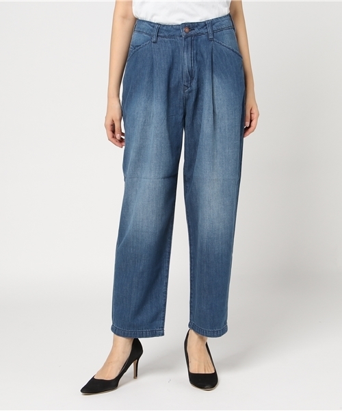 earth music&ecology（アースミュージックアンドエコロジー）の「USA COTTONデニムパンツ(タックテーパード)（デニムパンツ・レディース・ダークインディゴブルー/サックスブルー・M/L/S）」の12枚目の写真