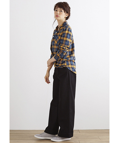 Live in comfort（リブインコンフォート）の「リブ　イン　コンフォート　しっかり素材で脚のラインをカモフラージュ　コットンワイドパンツ（その他パンツ・レディース・インディゴブルー/ブラック/キャメル/カーキ/ベージュ・10/6/8/11/9/12/7/2/15 /14/13/3/1/5/4）」の10枚目の写真