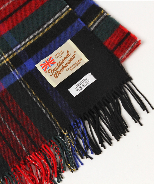Traditional Weatherwear（トラディショナルウェザーウェア）の「Traditional Weatherwear　ブランケットマフラー（ストール/ショール・レディース・ホワイト/レッド/ブラック系その他/グリーン系その他/レッド系その他・FREE）」の6枚目の写真