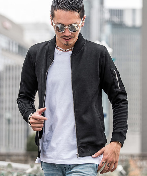 JOKER（ジョーカー）の「スウェットMA-1フライトジャケット（MA-1・メンズ・ブラック/オフホワイト/杢グレー/ネイビー/カーキ/サックスブルー/ブルー系その他/グレー系その他/ライトピンク/ブラック系その他2/ブラック系その他/グレー系その他2/チェック/ホワイト系その他/レッド系その他/ブラウン系その他・L/XL/M/S）」の4枚目の写真